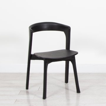 Black Tray Chair