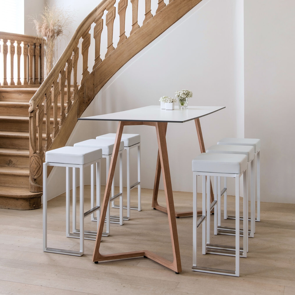 Boston Poseur Table - White