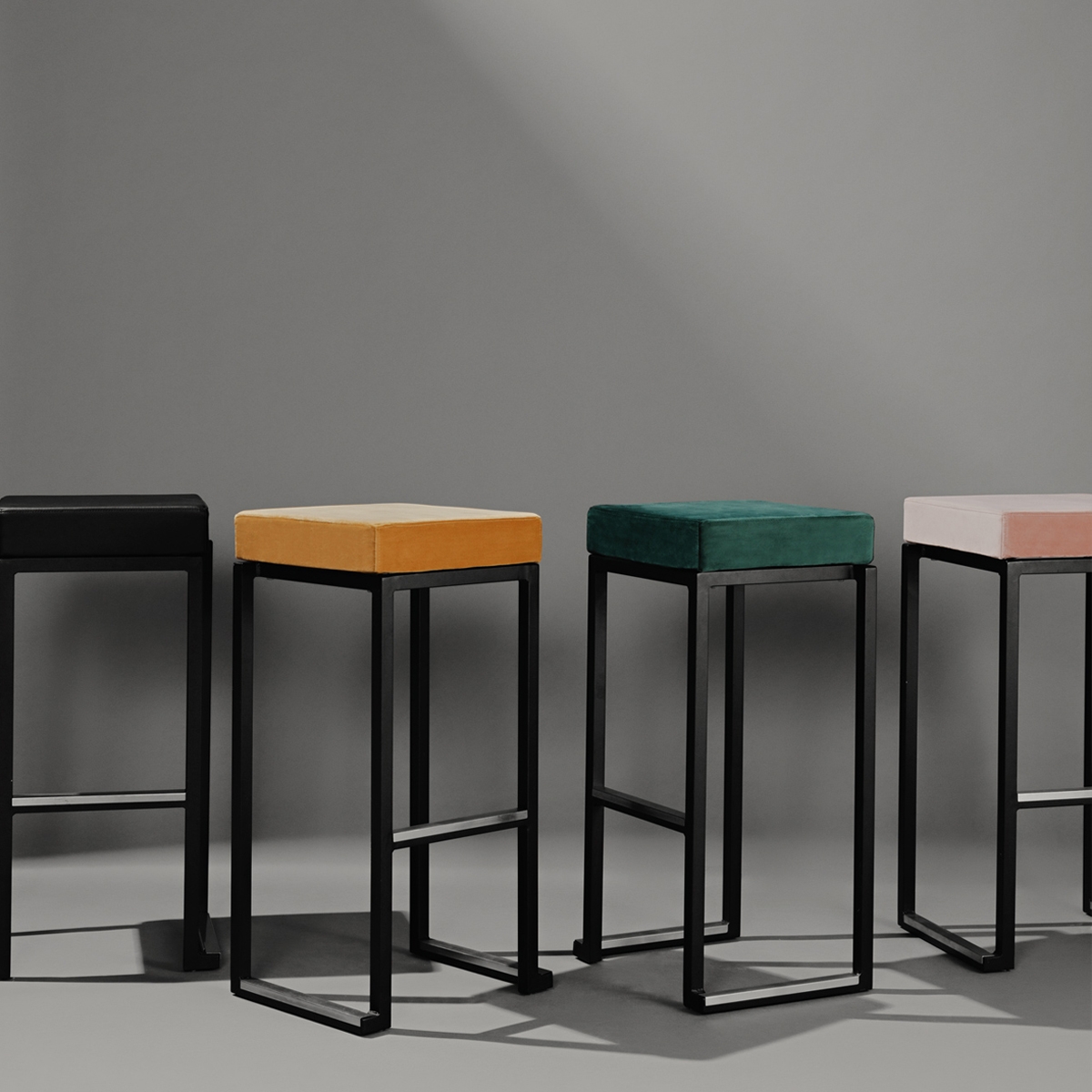 Nevada Bar Stool - Black Base Pink Pad