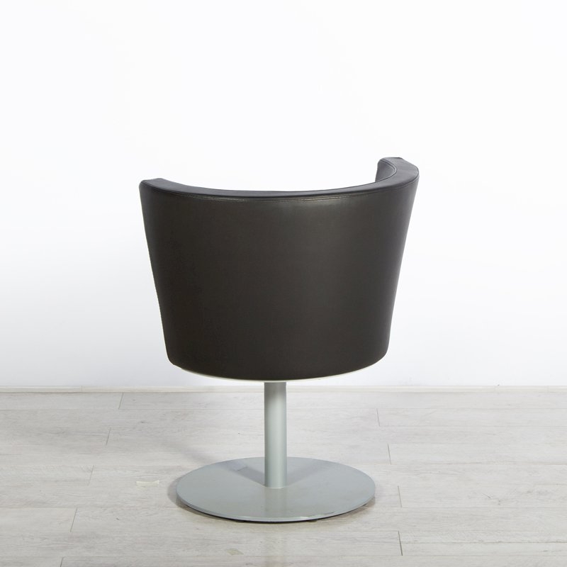 Black Leather Konic Chair