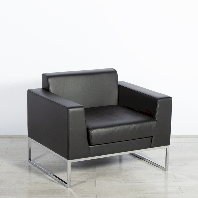Lay Armchair - Black